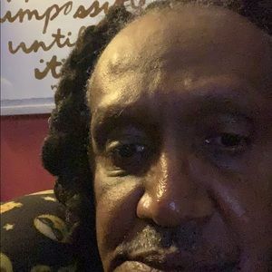 Meet your Posher, Larry